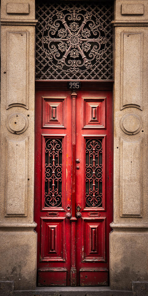 Porto Red Door