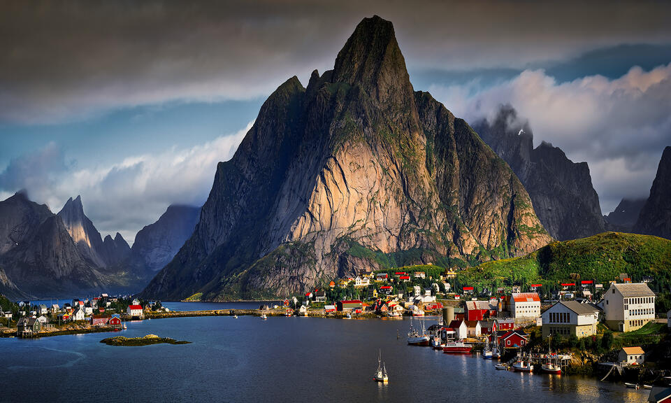 Lofoten Wall